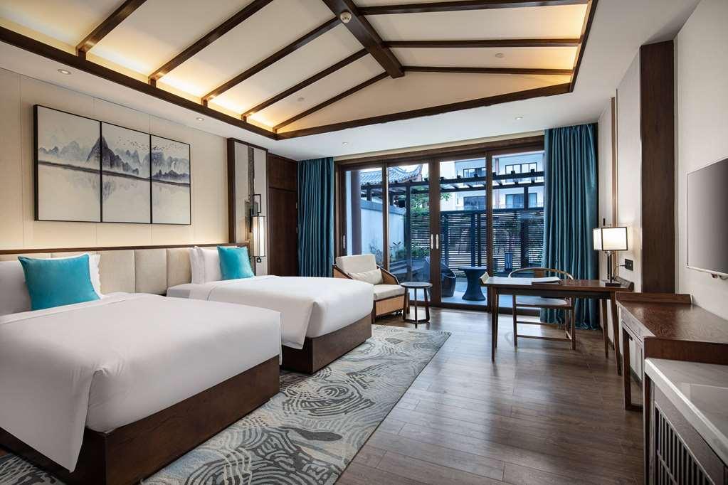 Wyndham Guilin Pingle Hotel Room photo