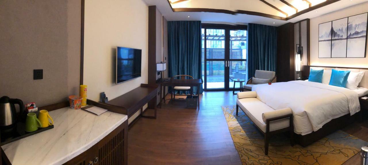 Wyndham Guilin Pingle Hotel Exterior photo